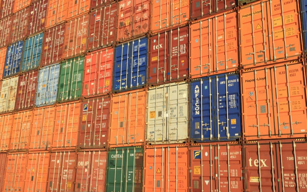 How Working with a Freight Forwarder Could Simplify Your Global Shipping